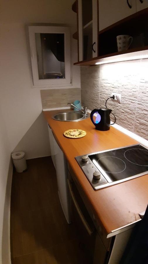 Azzurro Studio Apartment Белград Екстериор снимка