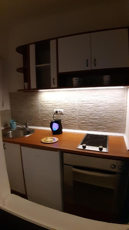 Azzurro Studio Apartment Белград Екстериор снимка