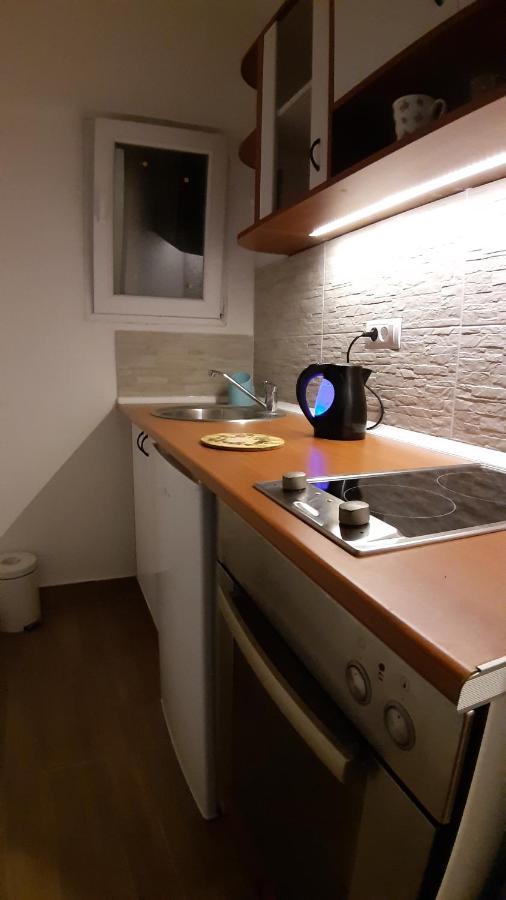 Azzurro Studio Apartment Белград Екстериор снимка