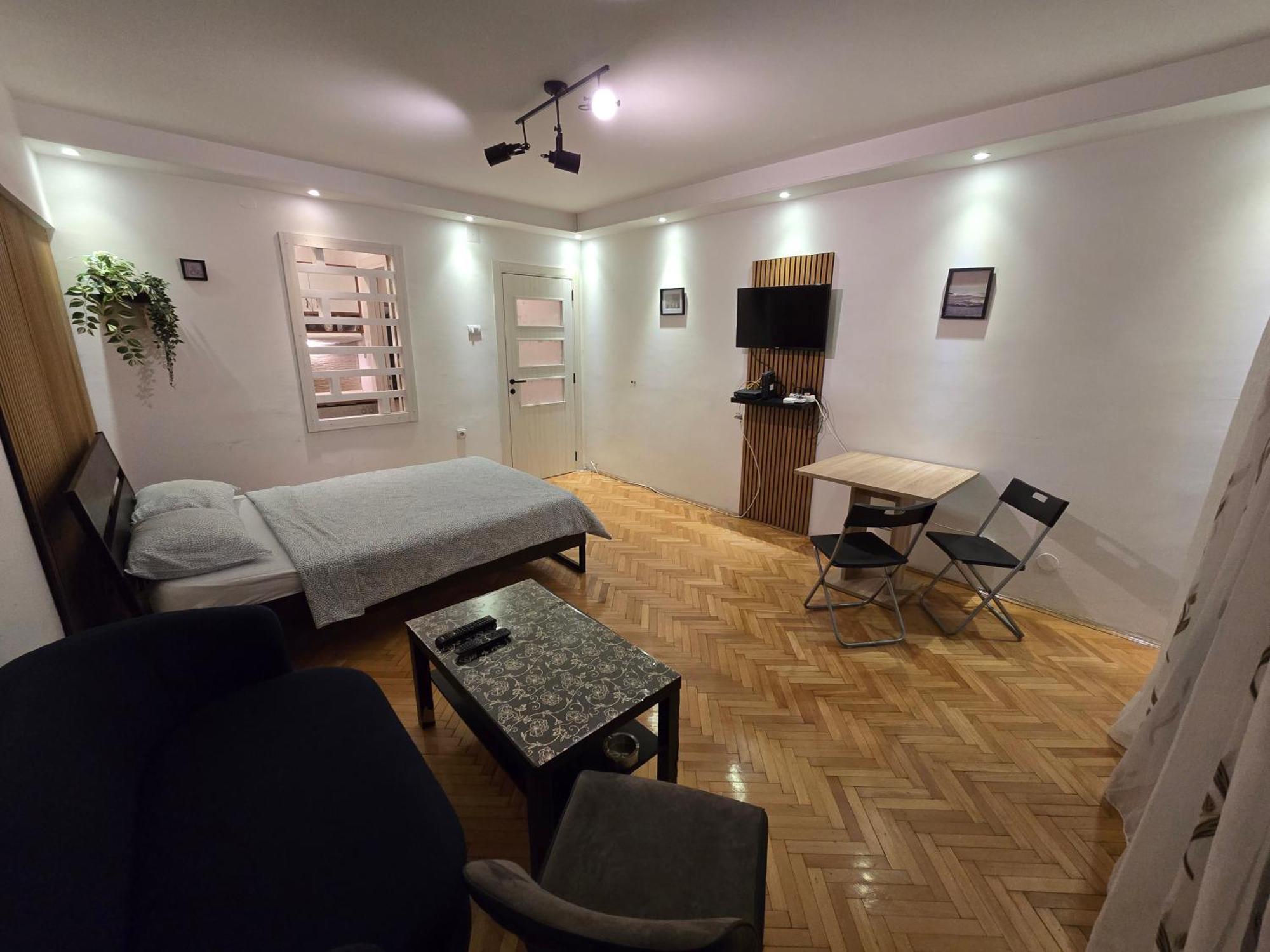 Azzurro Studio Apartment Белград Екстериор снимка