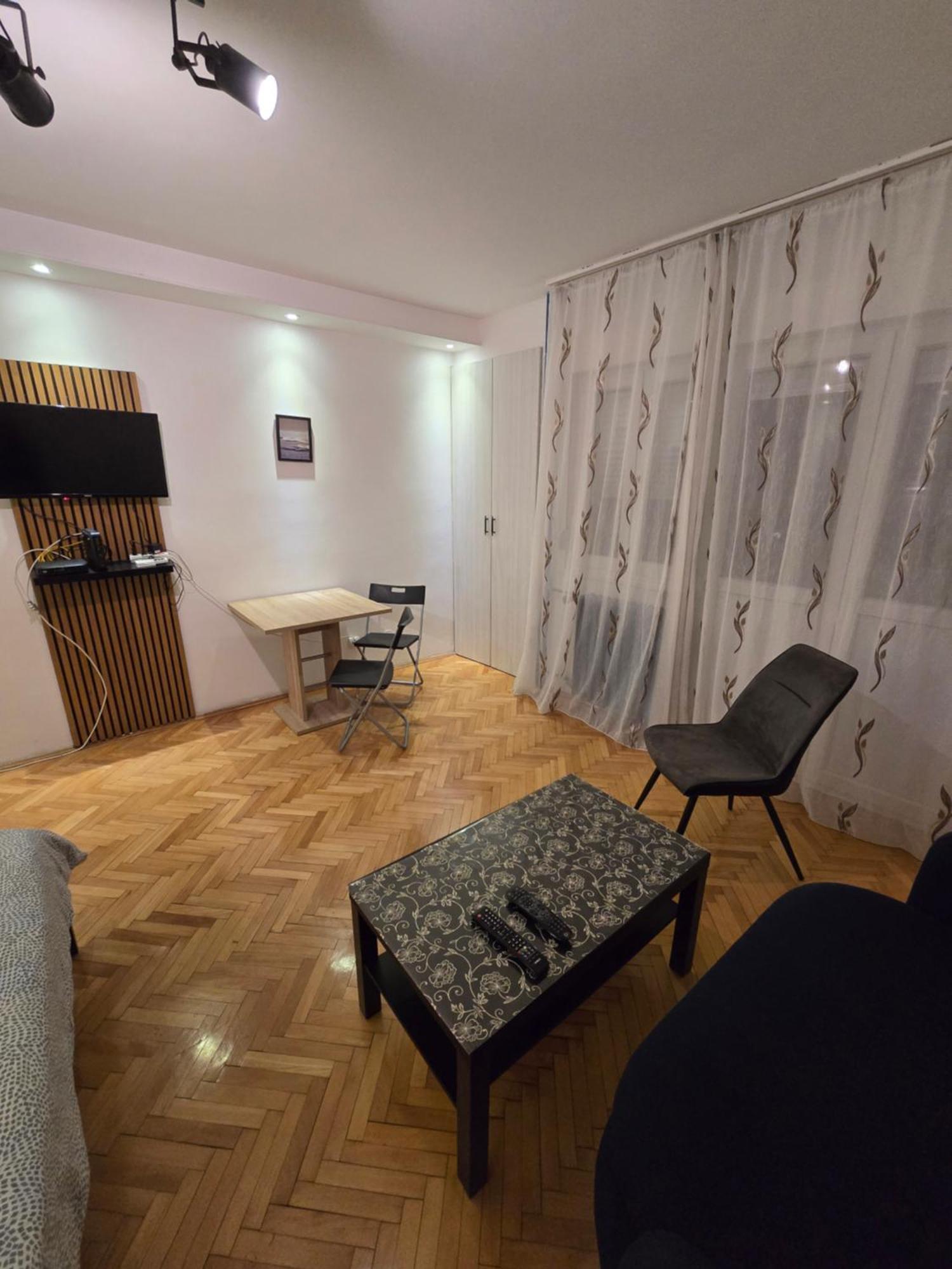 Azzurro Studio Apartment Белград Екстериор снимка